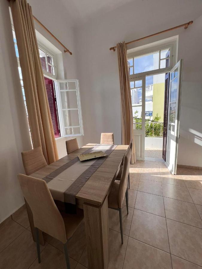 Tinos Central Perfection Екстериор снимка